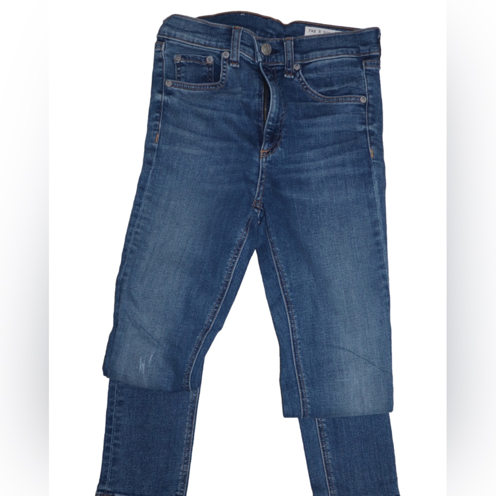Skinny jeans